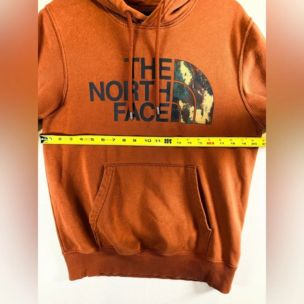 The North Face Hoodie Men’s Small Brown Pullover Graphic Logo Sweatshirt